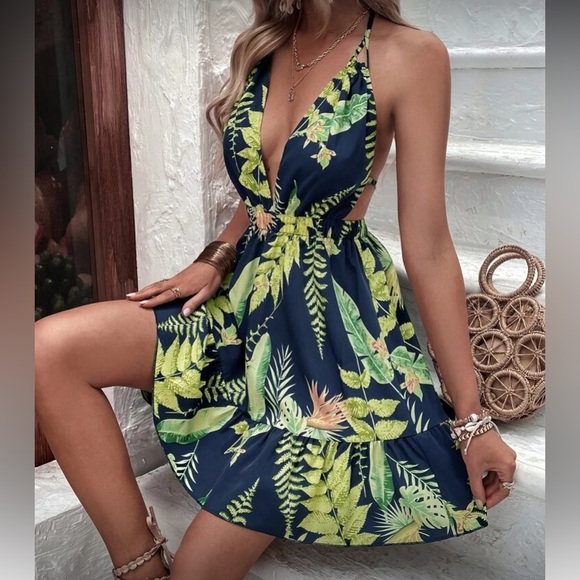 Sexy floral tropical print cutout tie back dress - Picture 2 of 6